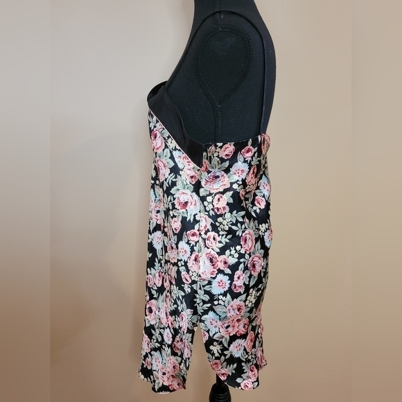 VINTAGE PATRICIA LINGERIE Short Peignoir Nightgown and Robe Set - Picture 10 of 16